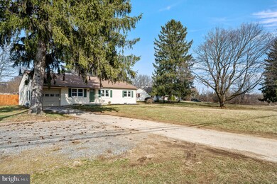 1439 Horseshoe Pike, Glenmoore, PA 19343 - photo 2