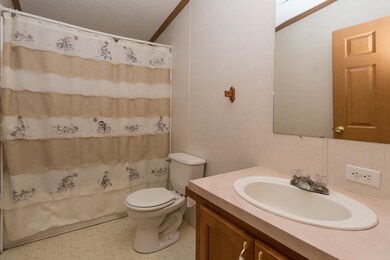 W1459 State Road 92, Brooklyn, WI 53521 - photo 5