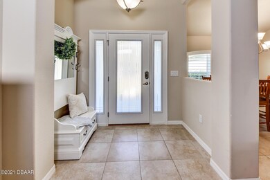 6-Foyer Entrance
