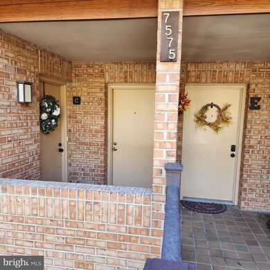 7575 Weather Worn Way unit D, Columbia, MD 21046 - photo 2