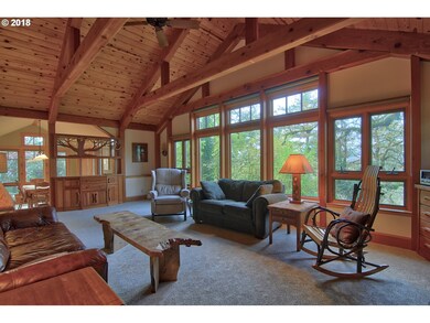Living Room-Vaulted Ceilings
