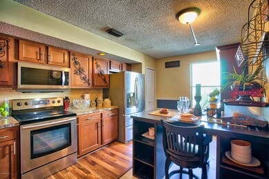 250 Aquarius Cir W, Jacksonville, FL 32216 - photo 5