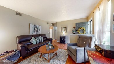 9-web-or-mls-Confederate Place Dr 8524-F