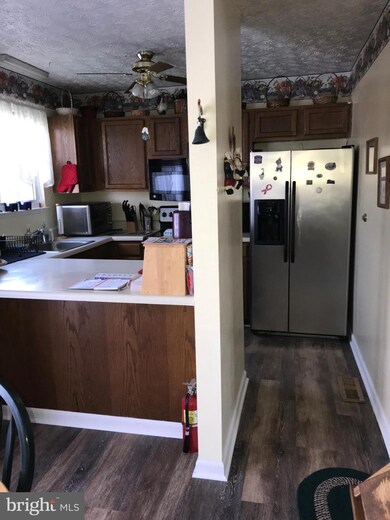 827 Olive Branch Ct, Edgewood, MD 21040 - photo 3