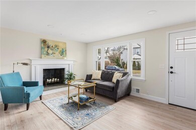 29 Brooks St, Cranston, RI 02920 - photo 4