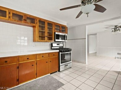 64 W Lewis St, Struthers, OH 44471 - photo 4