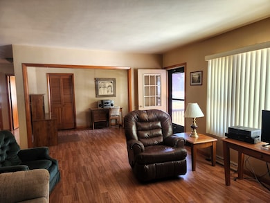 45 Locust St, Prophetstown, IL 61277 - photo 3