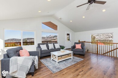 Living Room 20190427-DW-48178-SMALL
