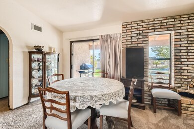 10 Dining Room