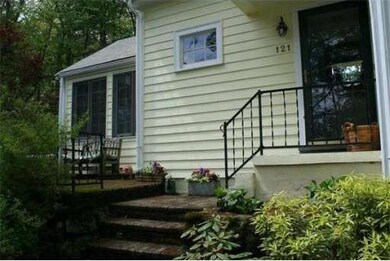 121 Worcester Ln, Waltham, MA 02451 - photo 2