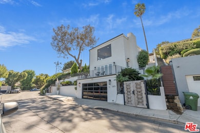 3479 Wonder View Dr, Los Angeles, CA 90068 - photo 2