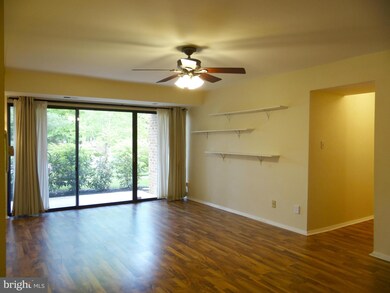 11323 Commonwealth Dr unit T3, Rockville, MD 20852 - photo 5