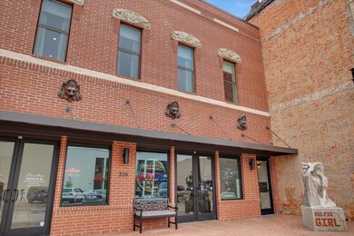 226 W Main St unit 202, Denison, TX 75020 - photo 2