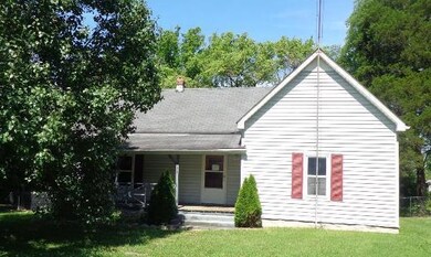 931 Horse Mountain Rd, Shelbyville, TN 37160 - photo 2