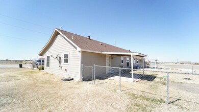 327 S Blue Jay Ct, Weatherford, TX 76088 - photo 4