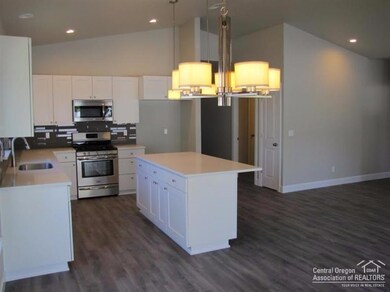 61413 Lana Way, Bend, OR 97702 - photo 7