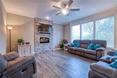 19280 W 207th Terrace, Spring Hill, KS 66083 - photo 6