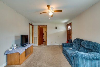 516 Carney St, Shelbyville, TN 37160 - photo 4