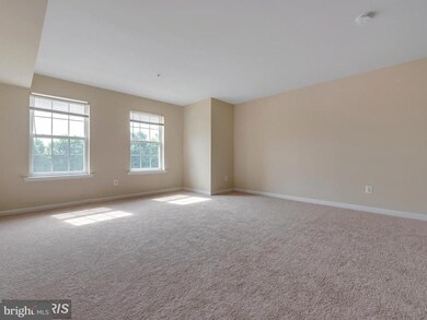 23228 Brewers Tavern Way unit 2, Clarksburg, MD 20871 - photo 3