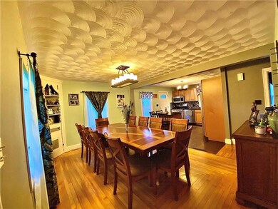 128 Bucklin St, Pawtucket, RI 02861 - photo 3