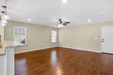 194 Wainwright Dr_20221121_028