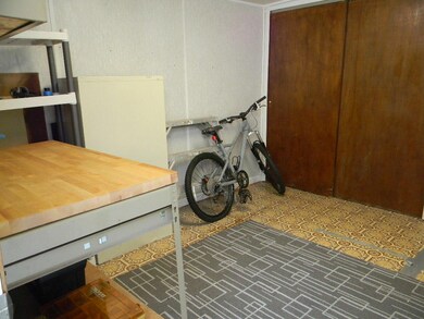 203 E Coyote St, Mandan, ND 58554 - photo 3