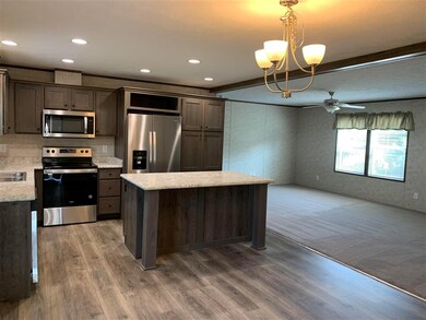 47 Cleo Cir, Rochester, NH 03868 - photo 5