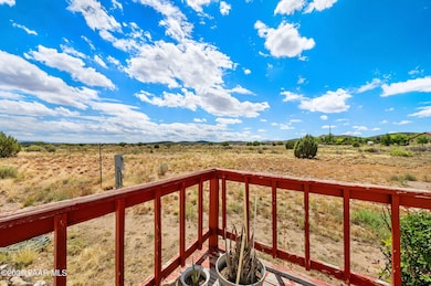 21305 Juniper Ridge Rd, Paulden, AZ 86334 - photo 3