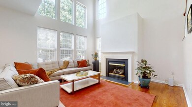 8826 Carpenters Hall Dr, Lorton, VA 22079 - photo 5