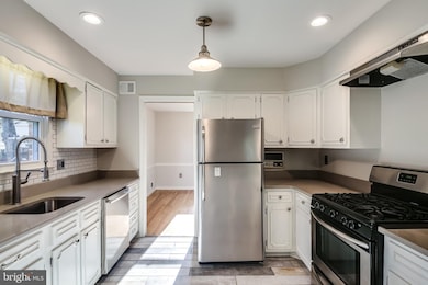 1505 Crestline Rd, Silver Spring, MD 20904 - photo 2