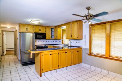 42 Becker St, Warwick, RI 02886 - photo 3