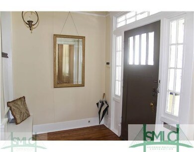 Foyer.