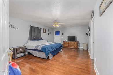 Interior-5.jpg-SMALL 2