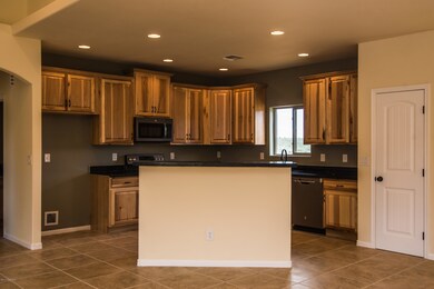 Kitchen (3)