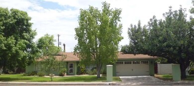 4921 E Mitchell-Photo-1bb5ffb7-8bb8-4142