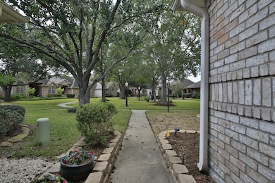 6849 Tournament Dr, Houston, TX 77069 - photo 6