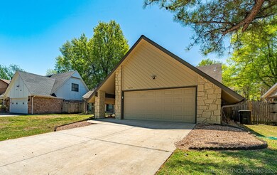 2213 W Edgewater St, Broken Arrow, OK 74012 - photo 2