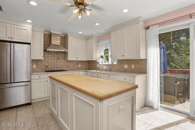 12 Neighborly Way, Riverside, CT 06878 - photo 2