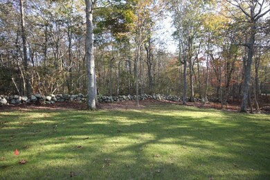 573 Potomska Rd, South Dartmouth, MA 02748 - photo 4