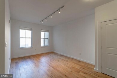 224 Church St unit 406, Philadelphia, PA 19106 - photo 7