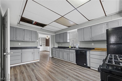 286 Alhambra Way, Akron, OH 44302 - photo 5