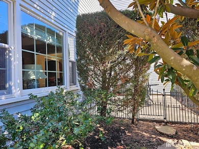 663 Yorktown Ln unit C, Monroe, NJ 08831 - photo 4