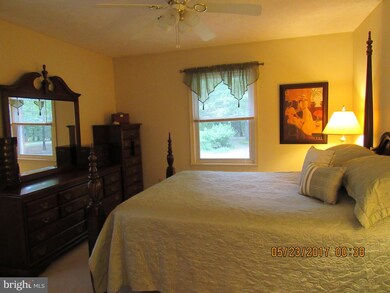 29057 Lacewood Rd, Rhoadesville, VA 22542 - photo 4