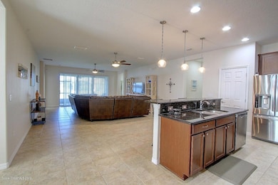 IMG_9261_2_3_Interior 2