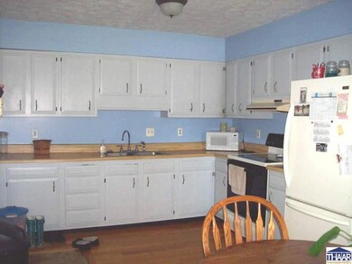 310 10th St NW, Linton, IN 47441 - photo 5