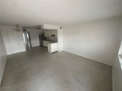 1828 Harding St unit B, North Las Vegas, NV 89030 - photo 4