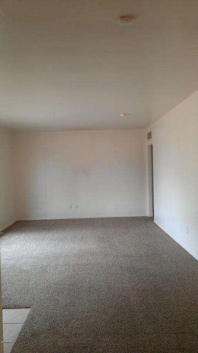 living room vacant
