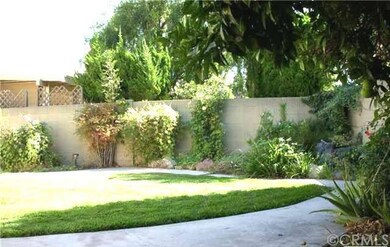Lovely and private backyard