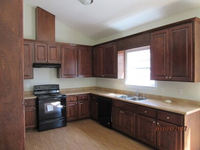 17 Pecan St, Crawfordville, FL 32327 - photo 4