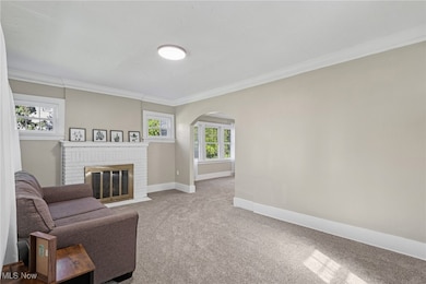 615 Noah Ave, Akron, OH 44320 - photo 4